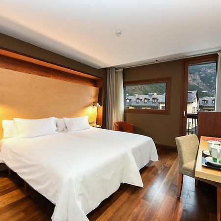 Sommos Hotel Aneto Benasque Exterior photo