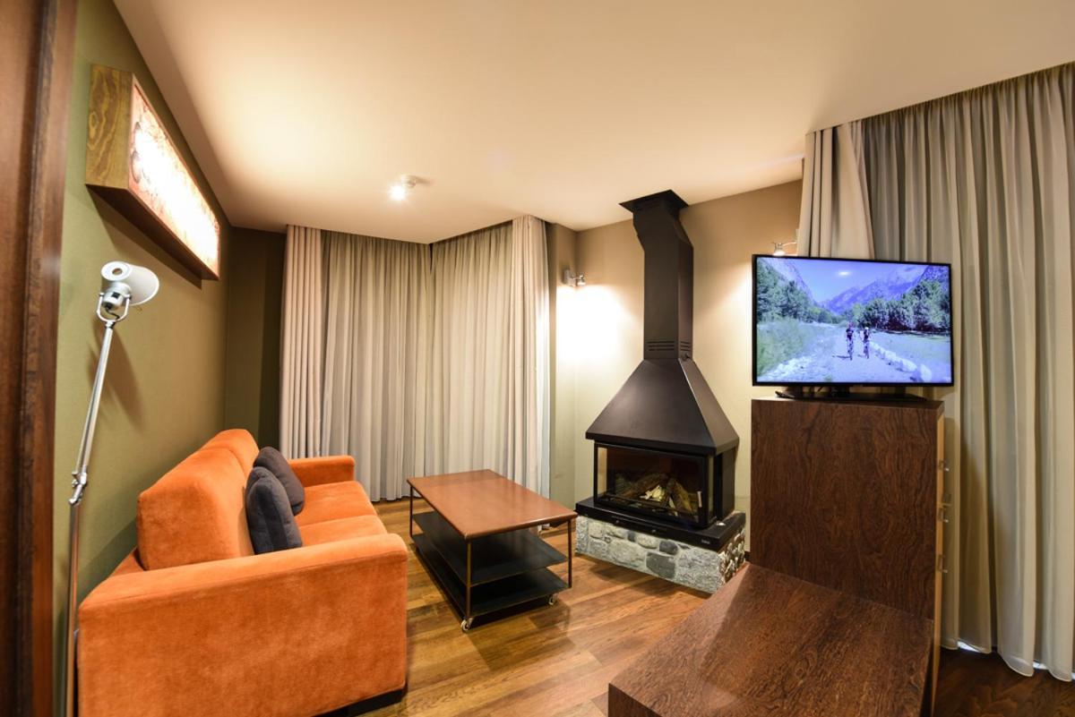 Sommos Hotel Aneto Benasque Exterior photo