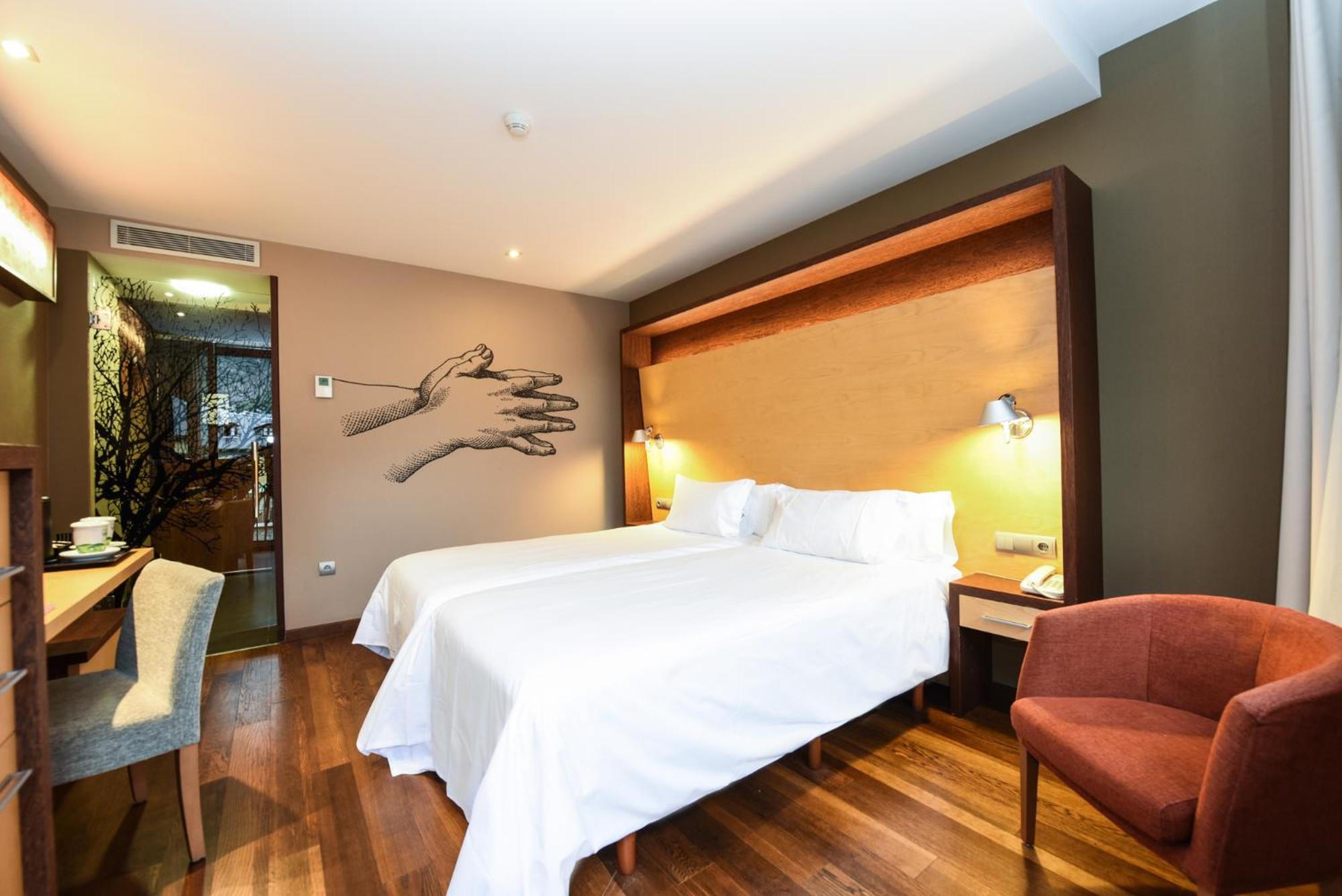 Sommos Hotel Aneto Benasque Exterior photo