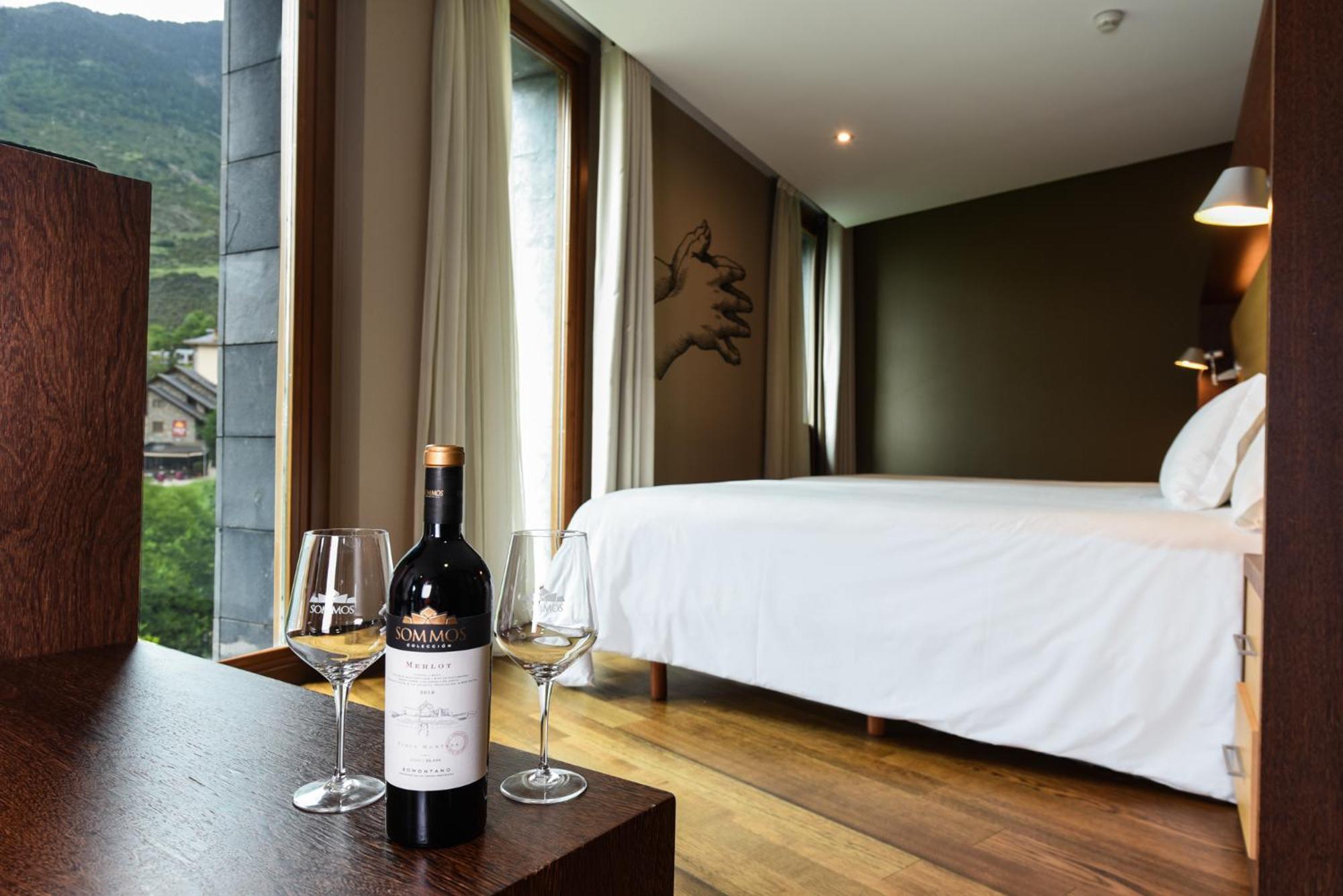Sommos Hotel Aneto Benasque Exterior photo