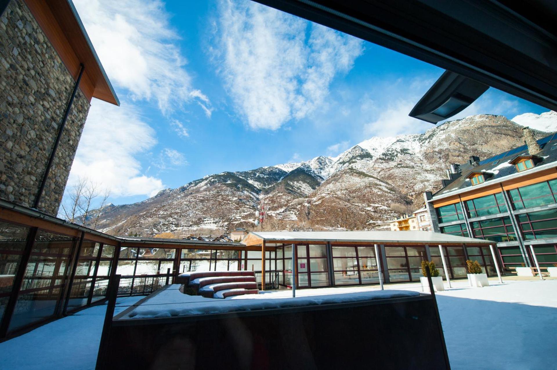 Sommos Hotel Aneto Benasque Exterior photo