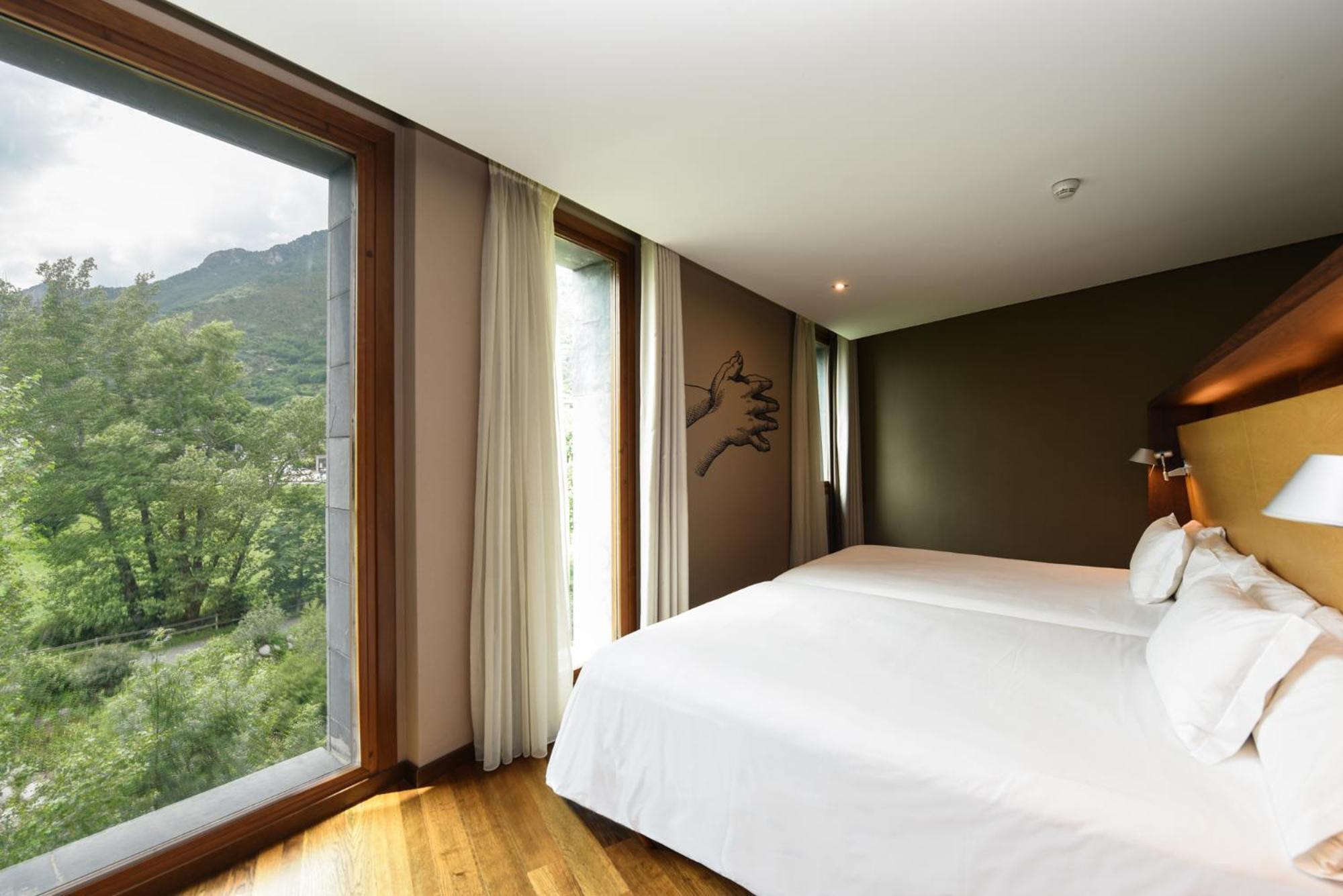 Sommos Hotel Aneto Benasque Room photo